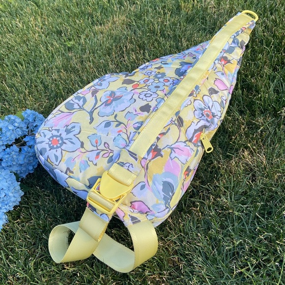 Vera Bradley - Lighten Up Sling Backpack - Picture 4 of 13